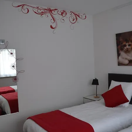 Cazenn Salir Do Porto - House