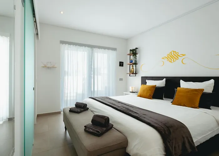 Willa Cazenn Salir Do Porto - House